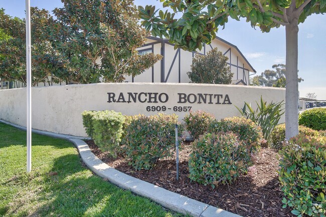 Building Photo - Rancho Bonita Rental