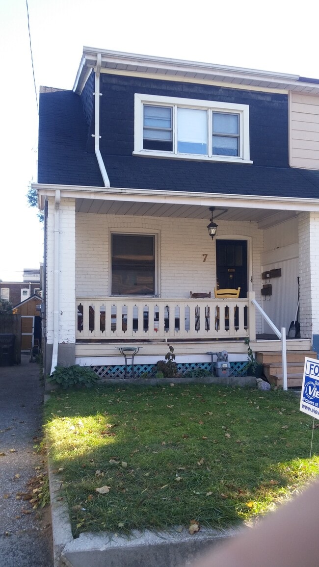 Photo - 7 Harris Av Unit Apt A