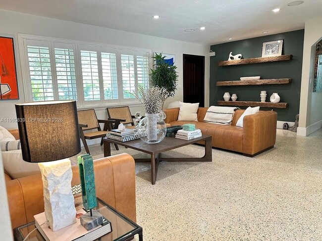 Photo - 6520 SW 65th St