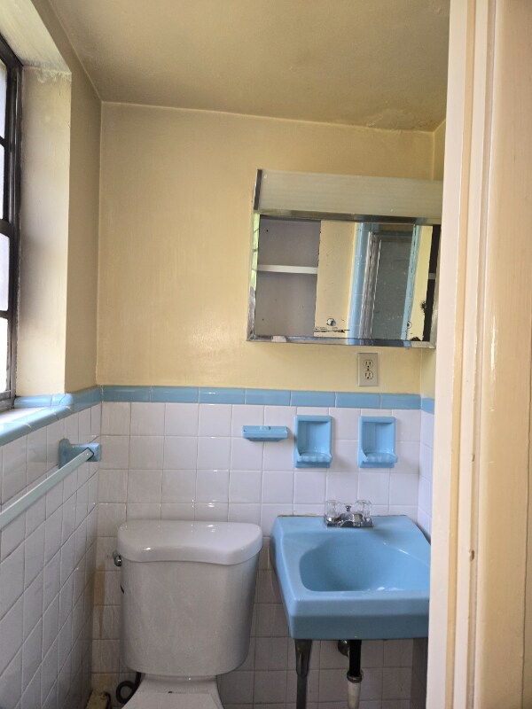 1600 Crest Hill Ave Unit 1