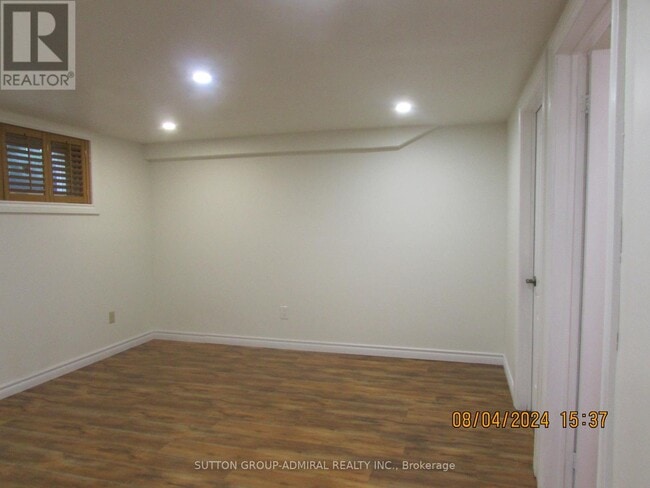 Photo - 62 Leisure Ln