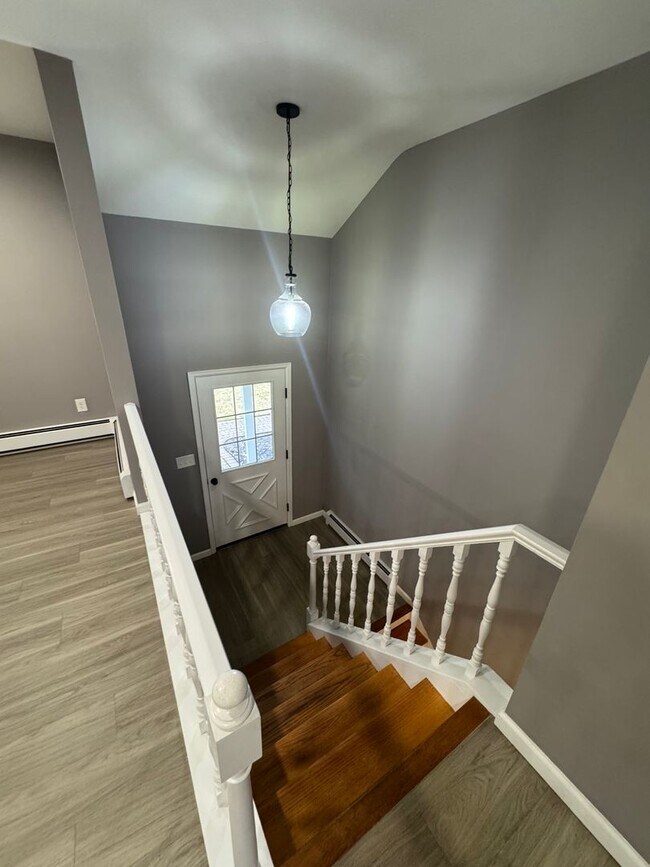 Photo - Beautiful Modern Home on the Plateau