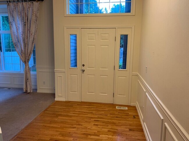 Photo - Shoreline House