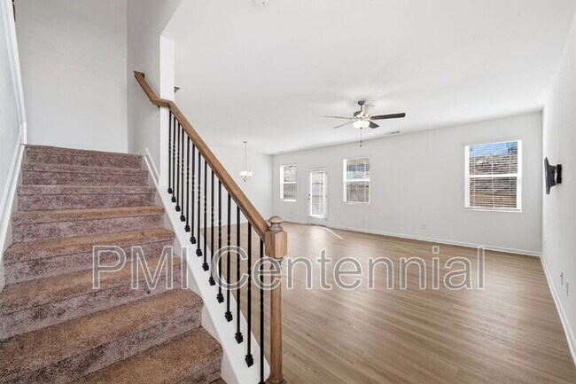 Photo - 110 Shelter Ln E