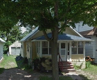 Building Photo - 527 Florence St Rental