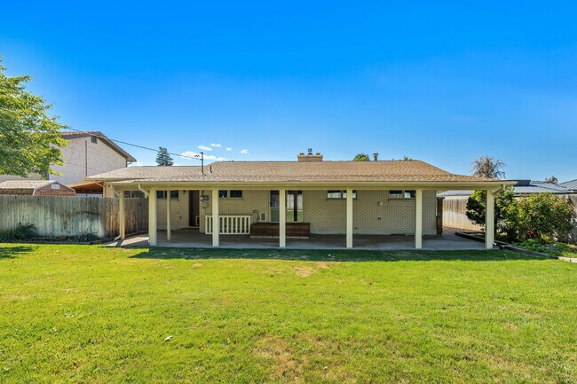 Photo - 8131 Viscounti Dr