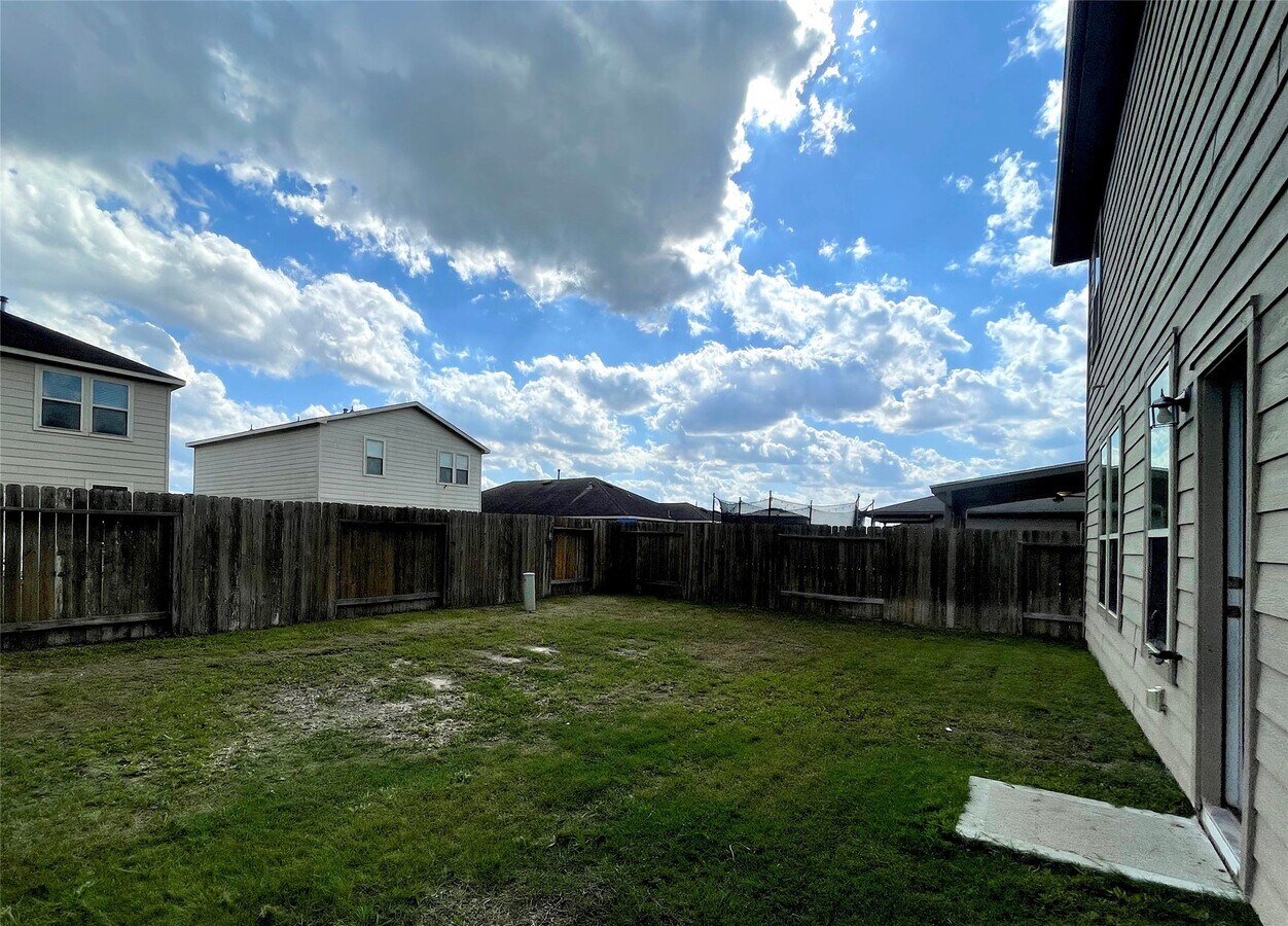 Photo - 6714 Dayridge Ln