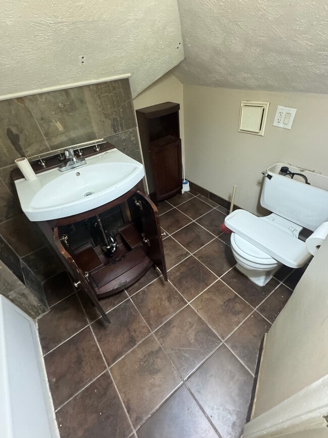 Photo - 136 N 31st Ave Unit 5