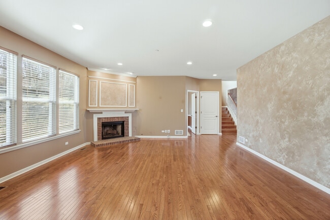 Photo - 715 Blue Ridge Dr