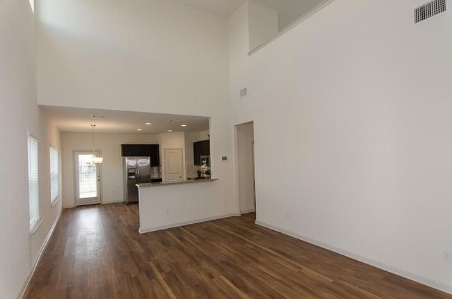 Photo - 409 Otto Ave