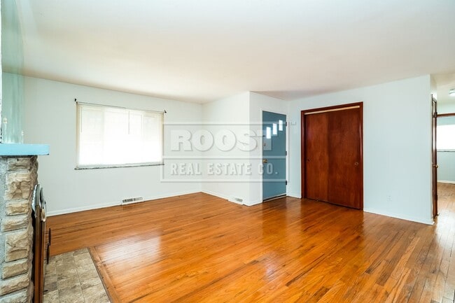 Photo - 3 Bed 1 Bath Single Family Home Available in Columbus