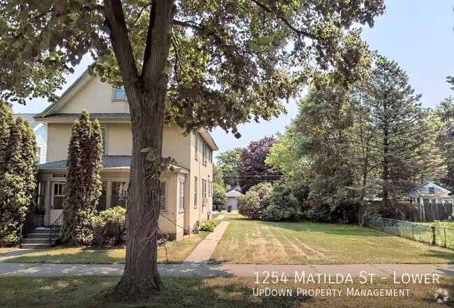 Building Photo - 1254 Matilda St Unit Lower Rental
