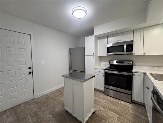 Photo - 1258 Barbara Dr