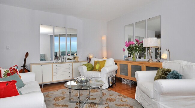 Photo - Emerald Terrace Apartments