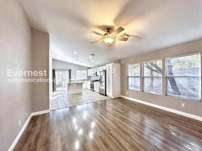 Photo - 284 Cattlebaron Terrace