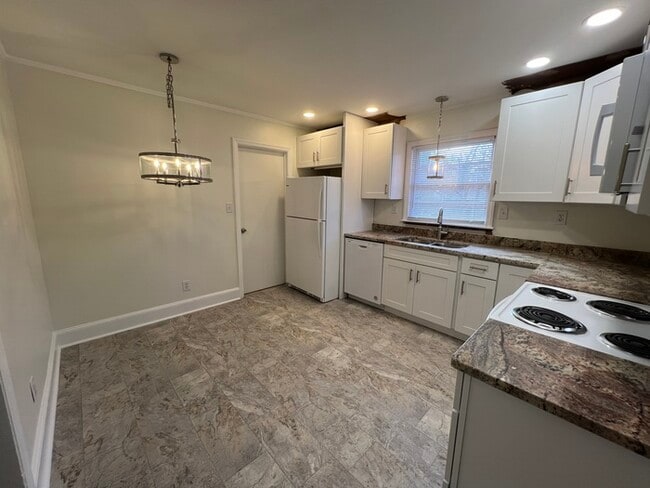 Photo - 1920 Eastway Dr