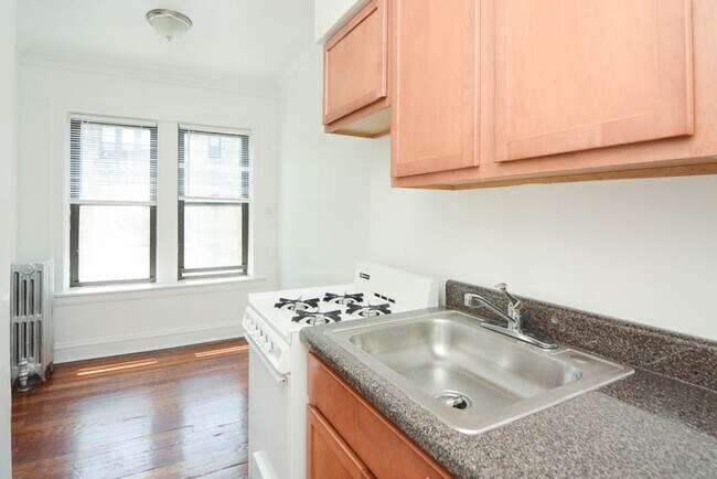 Photo - 4646 N Paulina St Unit 013