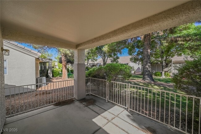 Photo - 2077 Poppywood Ave