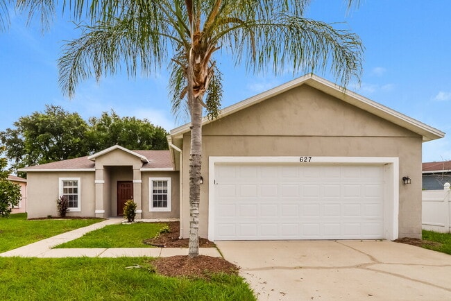 Building Photo - 627 Cotulla Dr