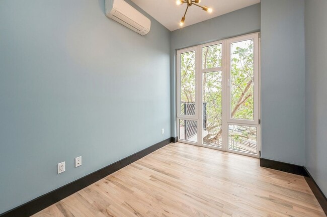 Photo - 1847-1849 Cross bronx expy