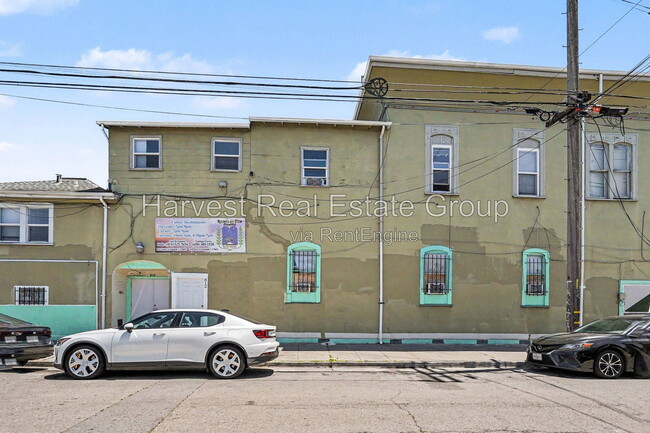 Photo - 812 Chester St