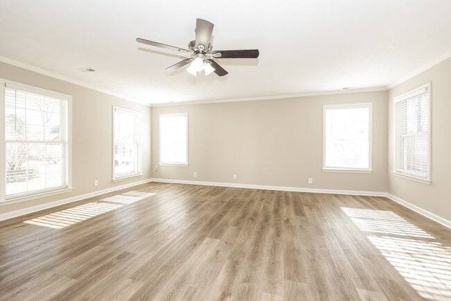 Photo - 913 Buckhaven Dr