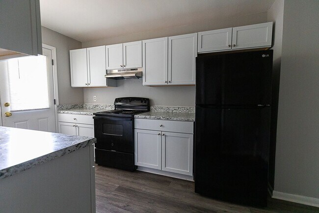 Photo - 1718-1720 E 39th St Unit 1718 E 39