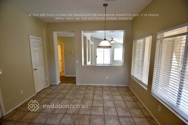 Photo - 668 E Cantebria Dr