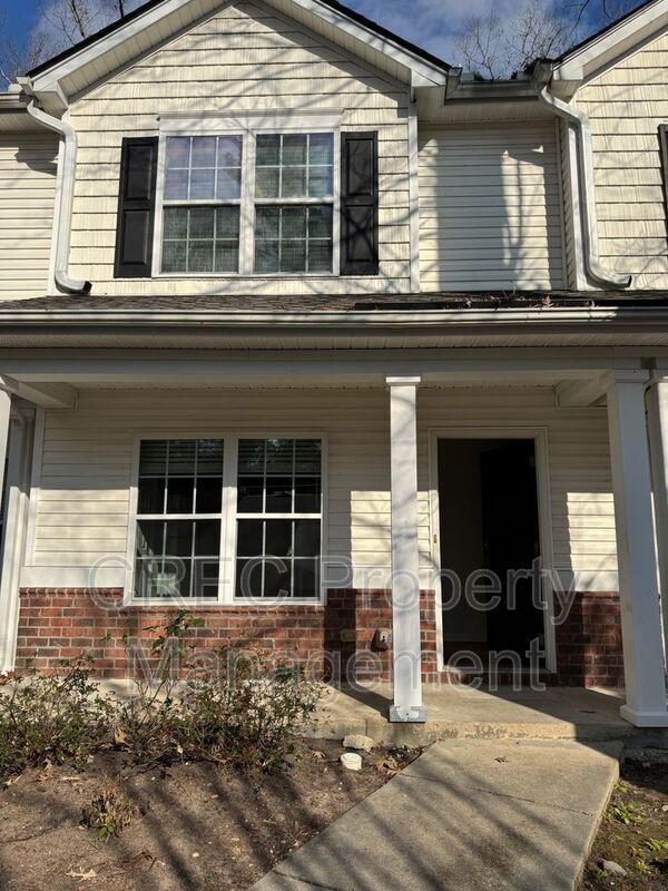 Photo - 202 Twin Tree Dr