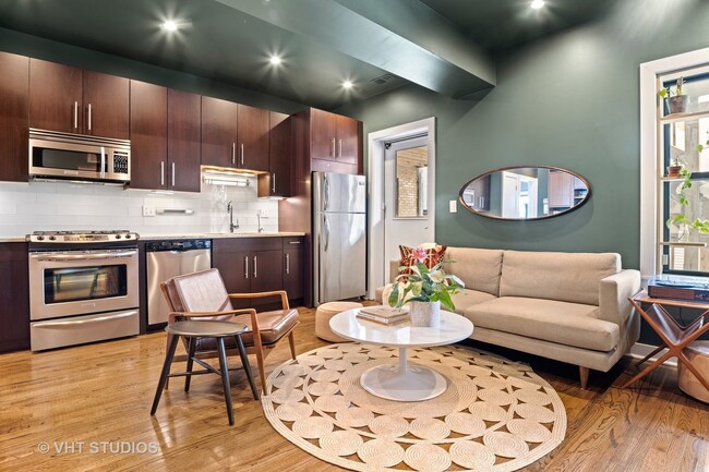 Photo - 1454 W Roscoe St Unit 2W