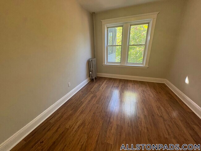 33 Highgate St Unit 6