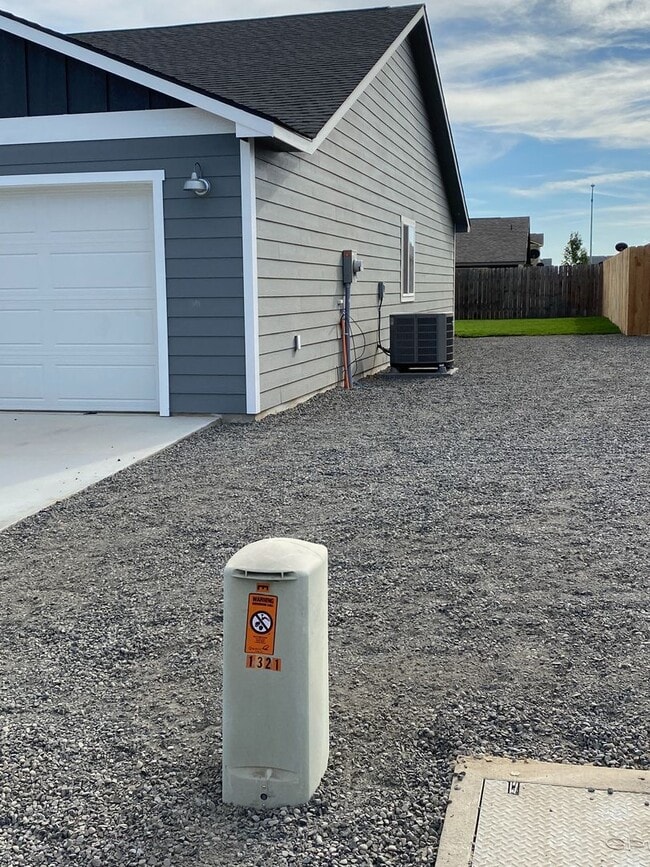 Photo - 3 Bedroom Home, Park Orchard Service Area