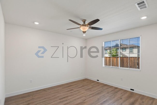 Photo - 109 Tranquil Ln