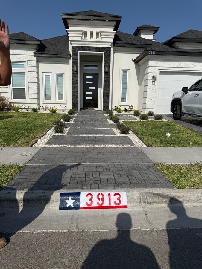 Photo - 3913 Red Lantana St House