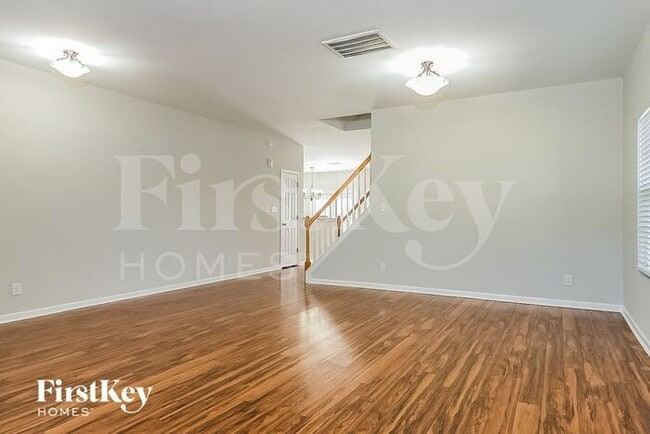 Photo - 1004 Scarlett Dr