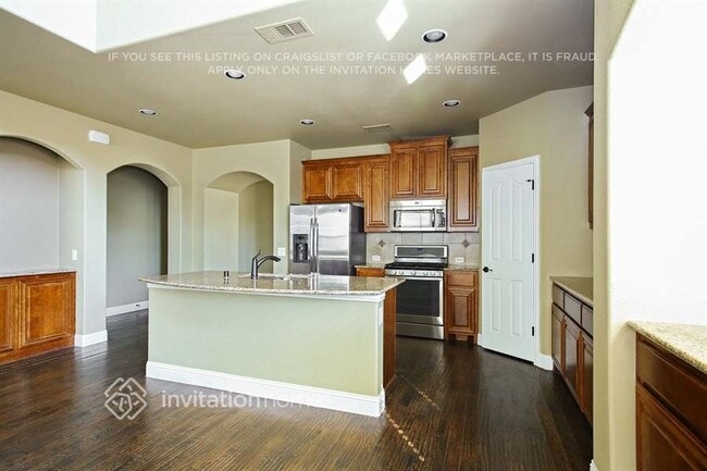 Photo - 1204 Litchfield Ln