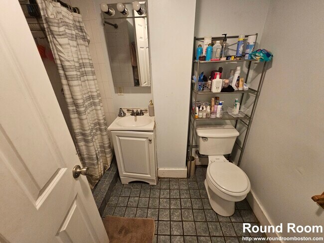 Photo - 1629 Commonwealth Ave Unidad 1