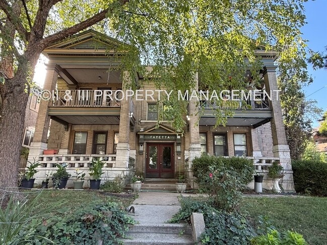 Building Photo - 3700 Wyandotte St