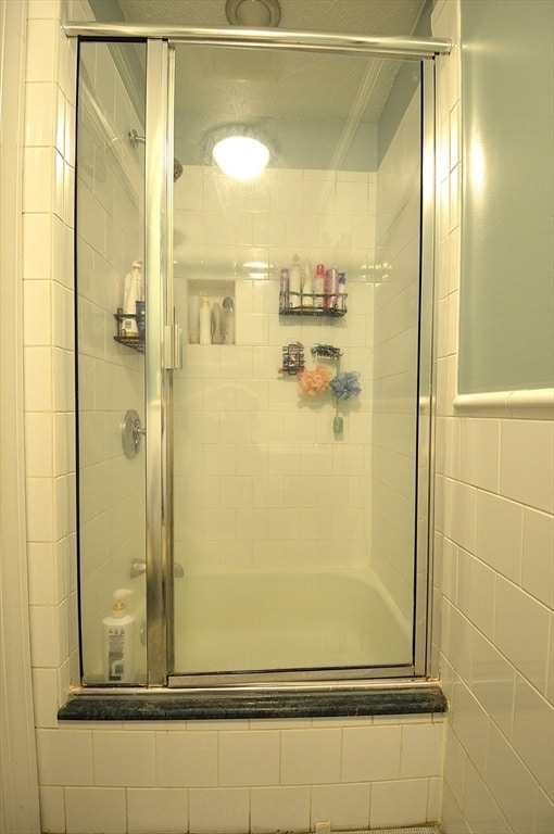 Building Photo - 1793 Beacon St Unit 2 Rental