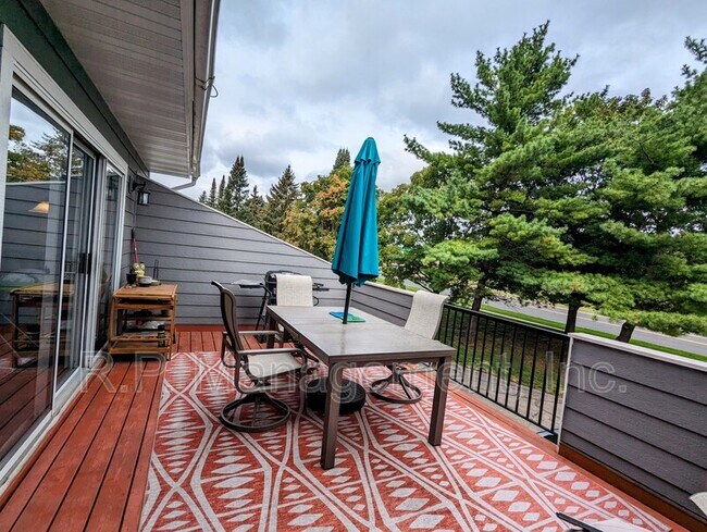 Photo - 14254 Estates Ave