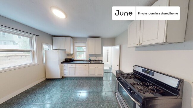 Photo - Room in Shared 2 bed/1 bath home Unidad B