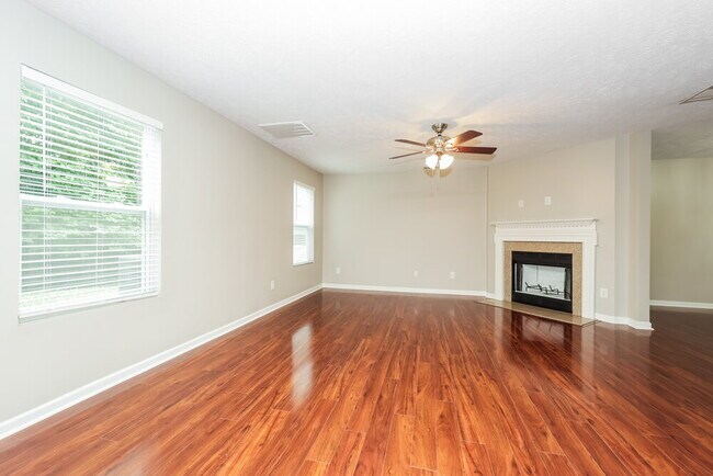 Photo - 538 Elderberry Way