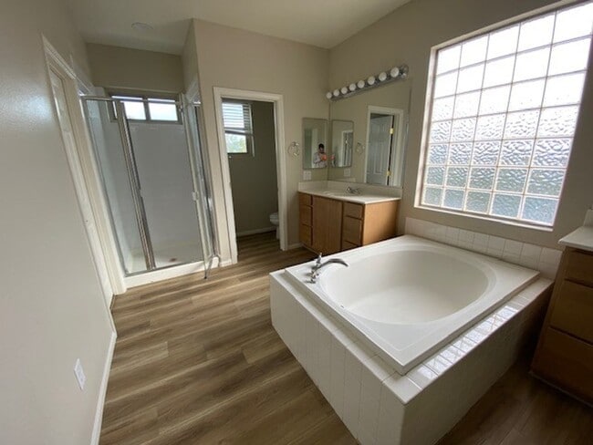 Photo - 10509 Foggy Glen Ave