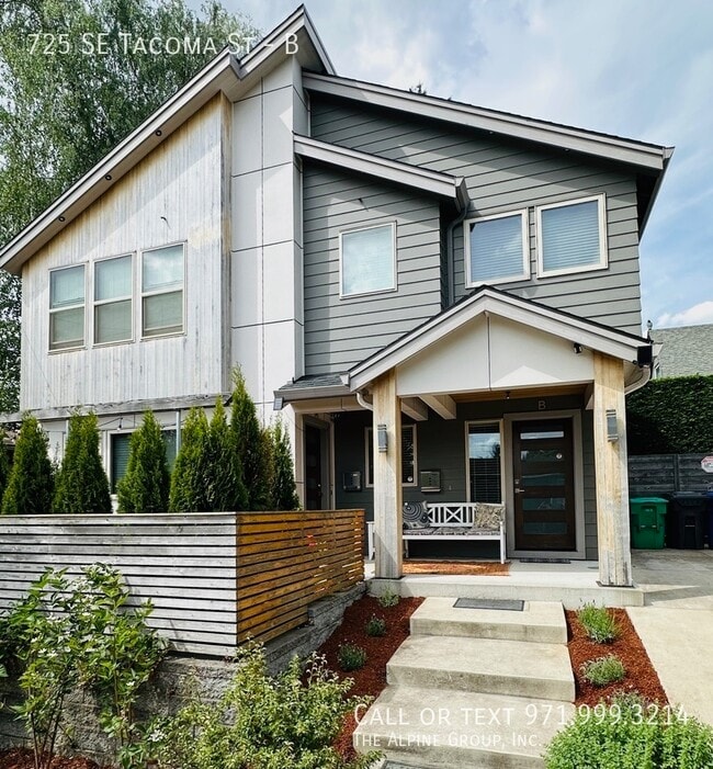 Building Photo - 725 SE Tacoma St Rental