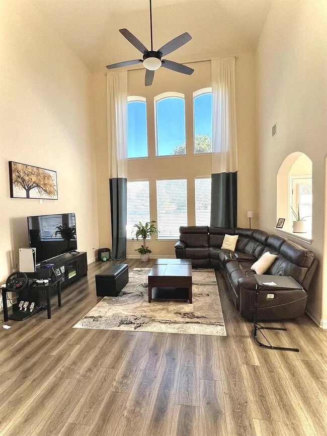 Photo - Room in House on Bridie Path