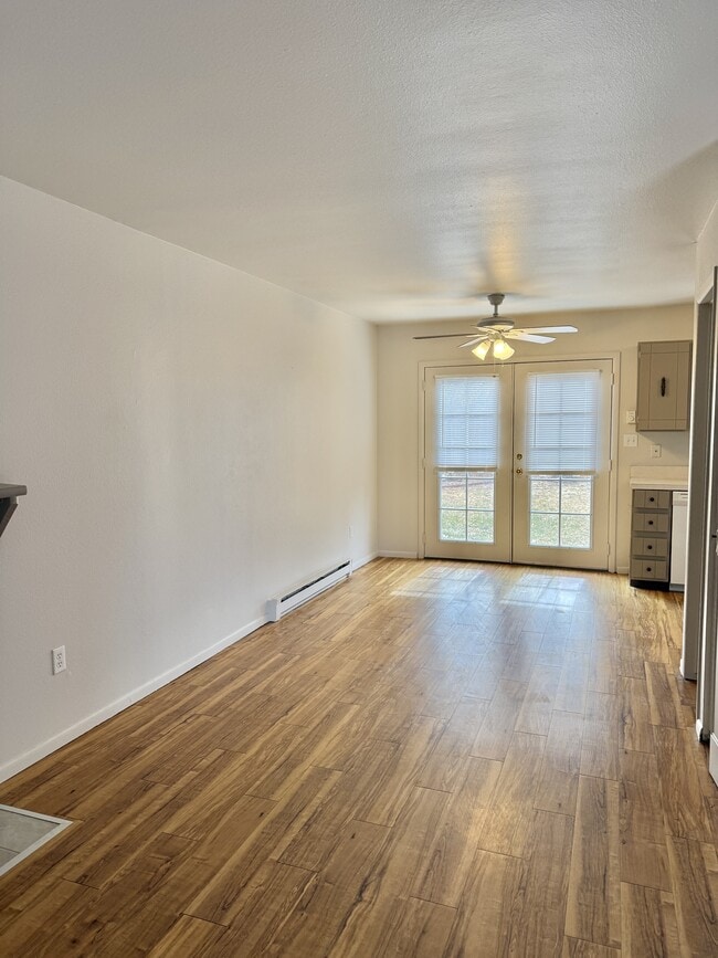 Photo - 3101 Azalea Dr