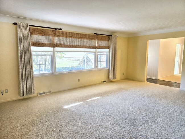 Photo - 6179 Plainfield Ave