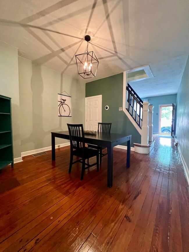 Photo - Stunning 2-Bedroom Townhouse in Manayunk! Available NOW!