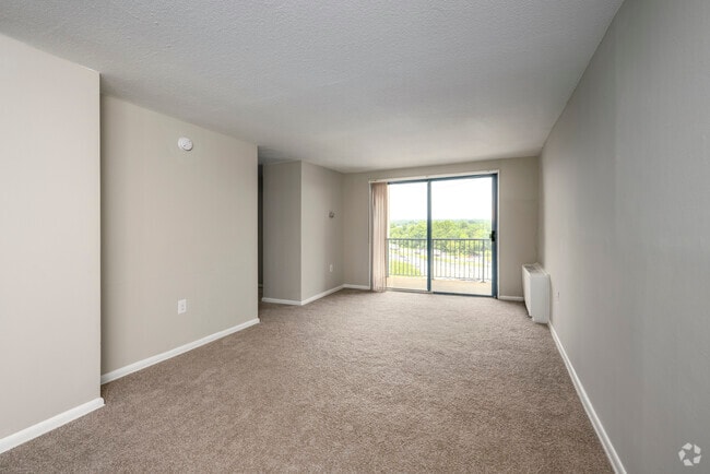 2BR, 2BA – 1,063SF - Bedroom