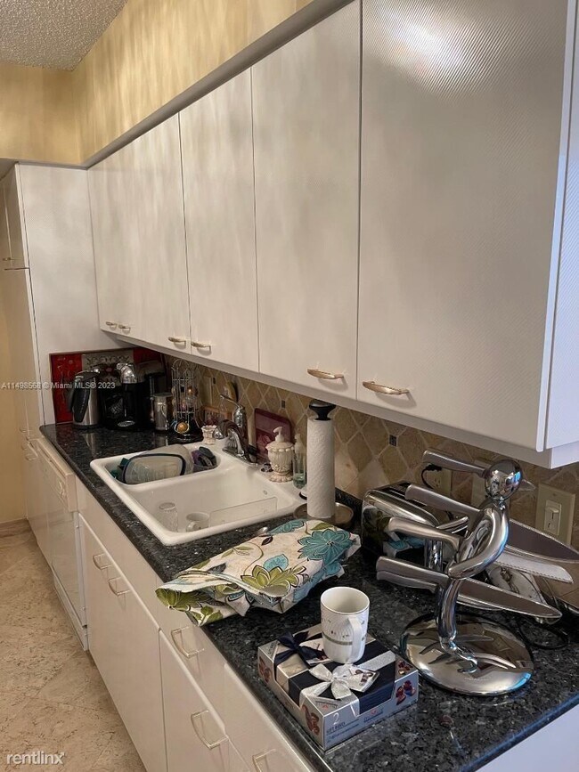 Photo - 2 br, 2 bath Condo - 16445 Collins Ave Apt... Unit Apt 2328